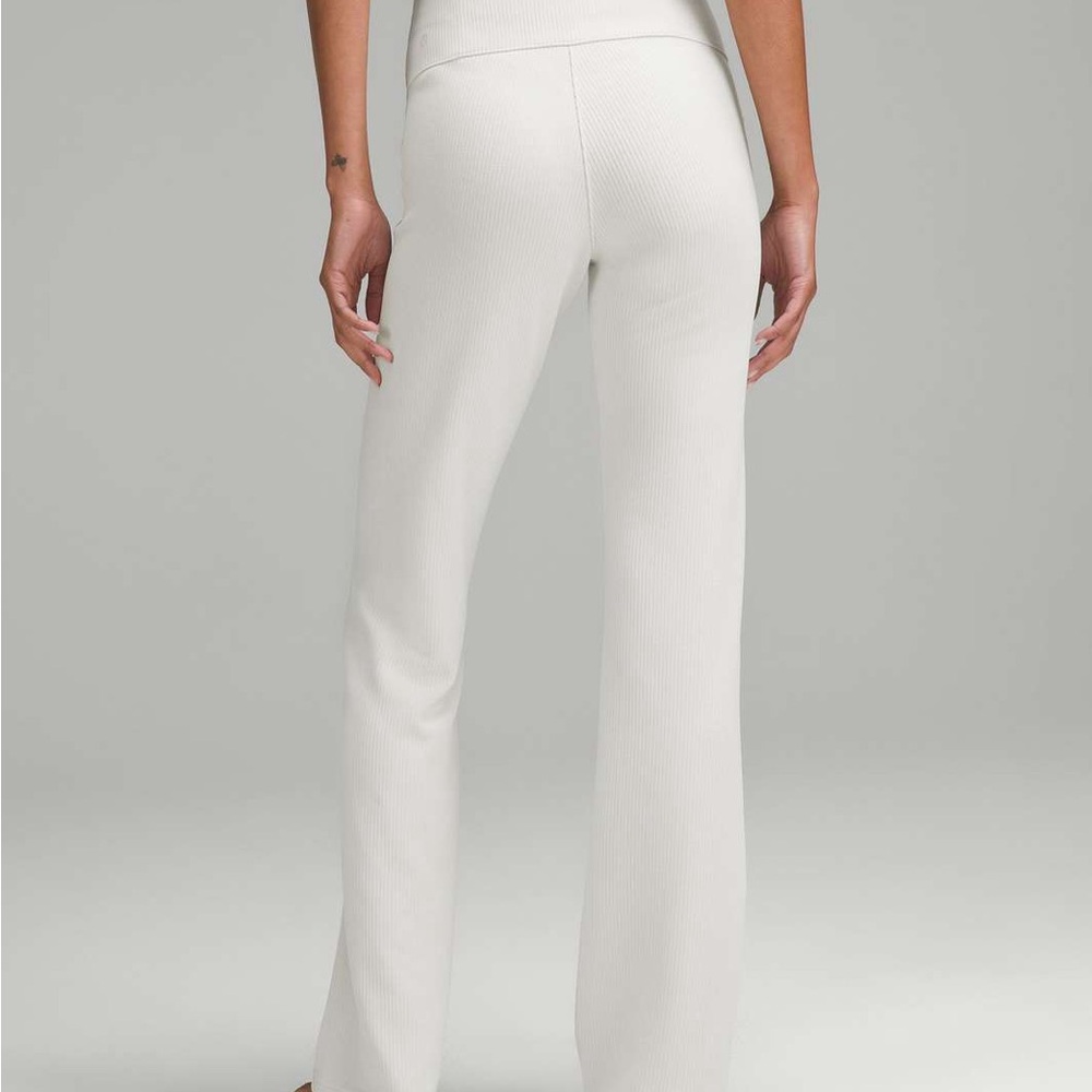 Lululemon Bone Ribbed Softstreme Flared Pant
